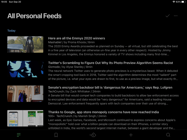 App de Feedly para iPad mostrando modo nocturno